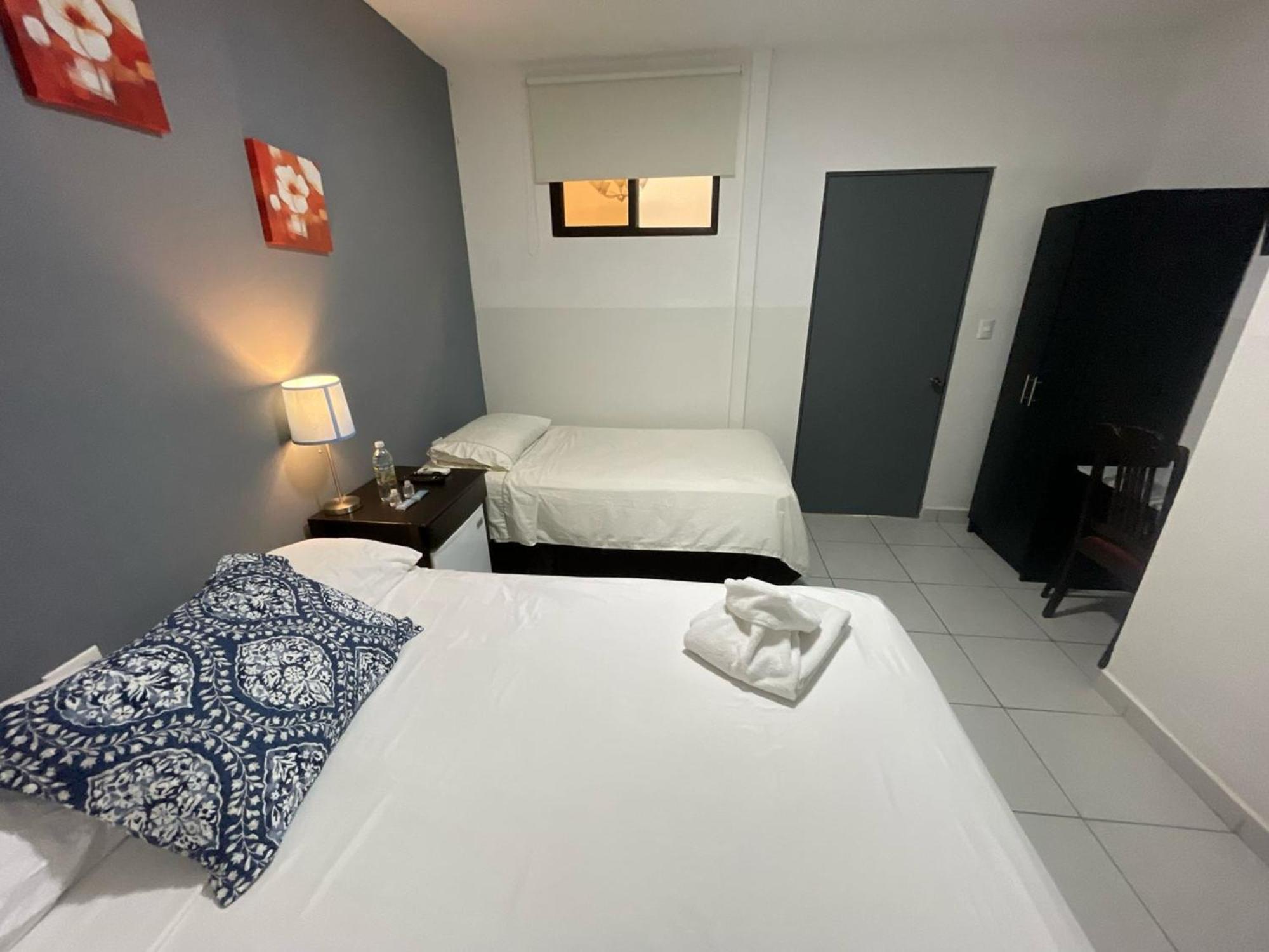 Tazumal House Hotel San Salvador